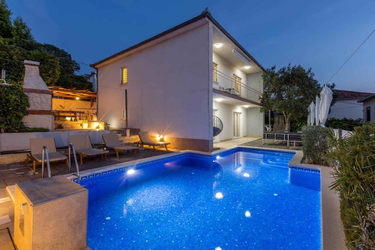 Villa Costa Blu With Pool By The Sea Trogir Exterior foto