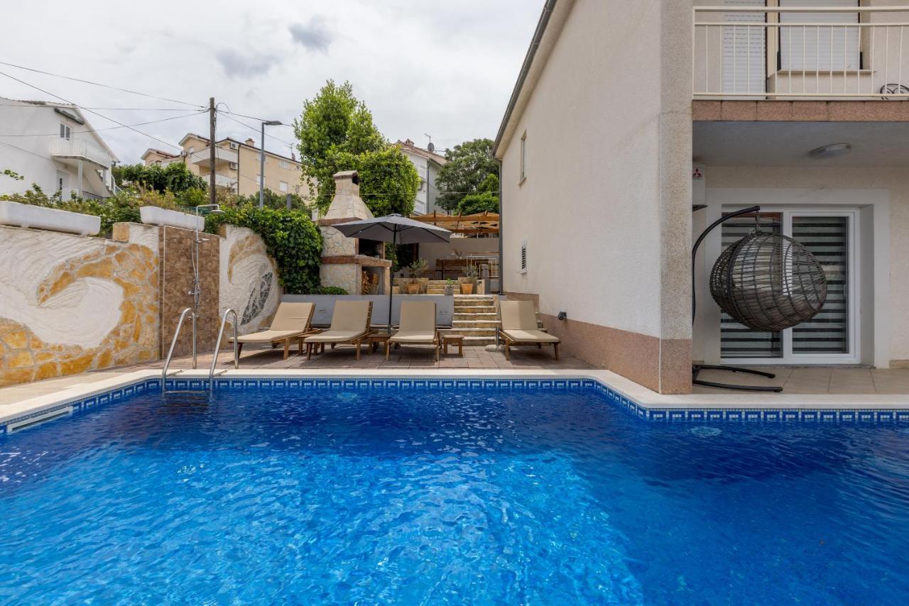 Villa Costa Blu With Pool By The Sea Trogir Exterior foto
